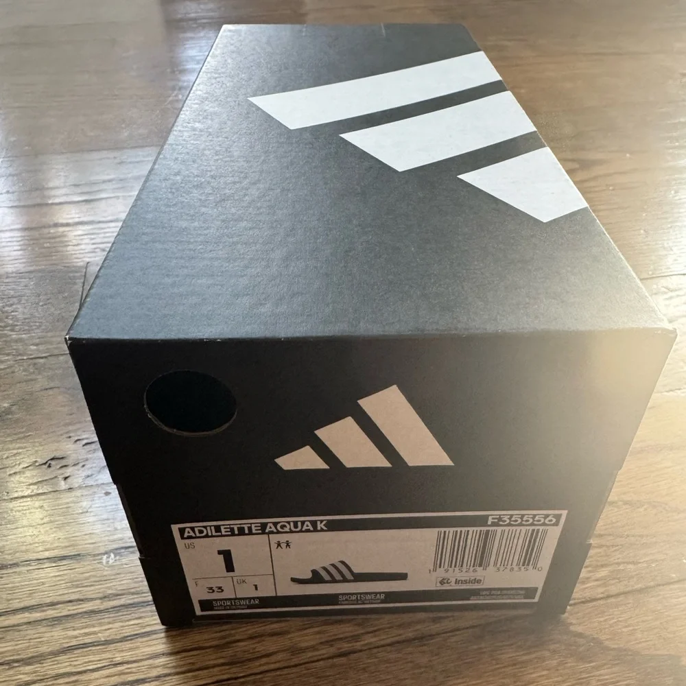 Adidas Adilette Aqua Slides Kids Sizes 1 & 2 New in Box Multiple Pairs Available